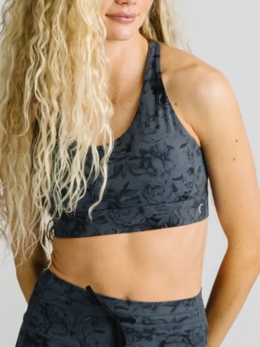 Zyia Slate Peony slate gray floral adjustable sports Bra criss cross small